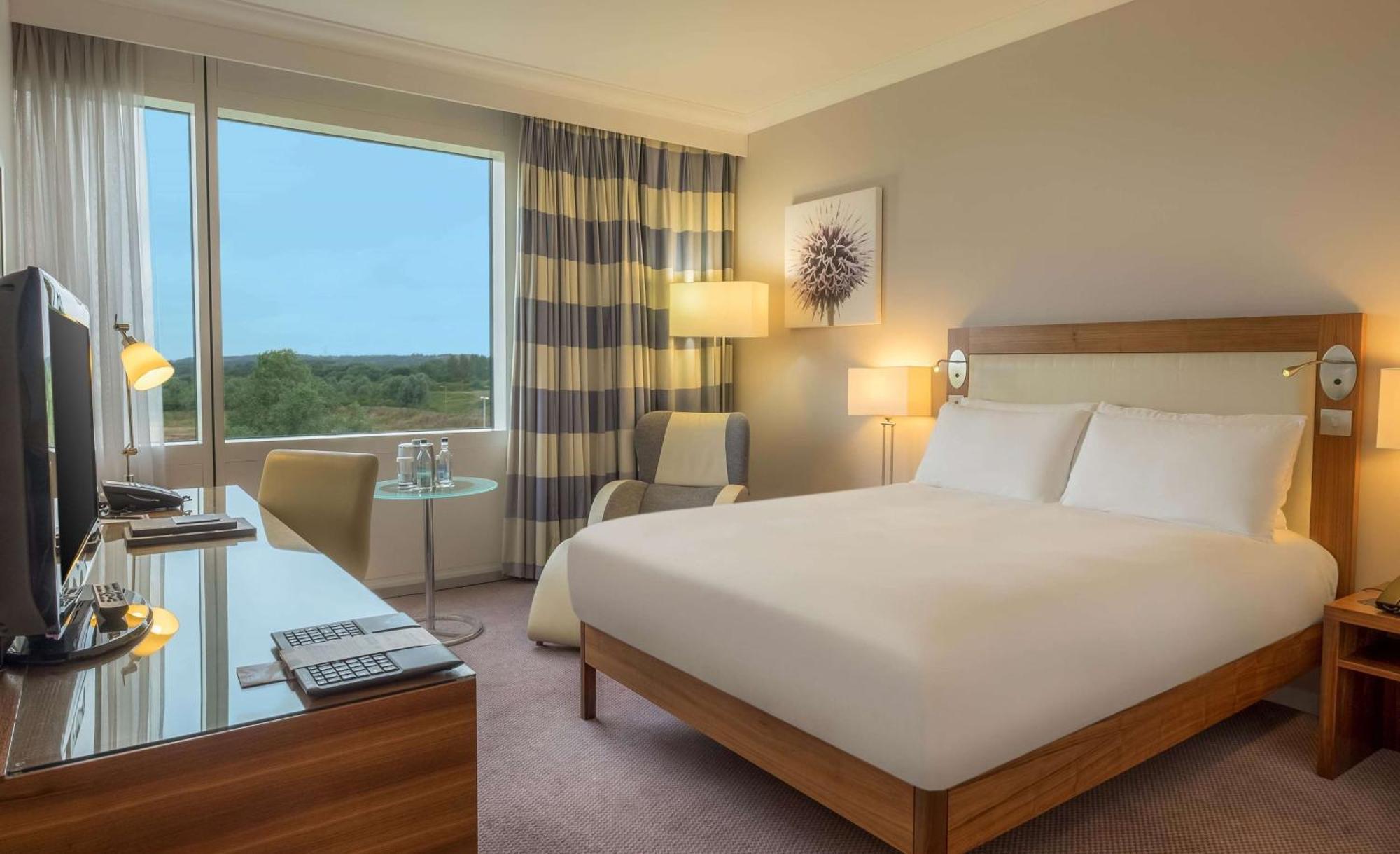 Hilton Отель 4*